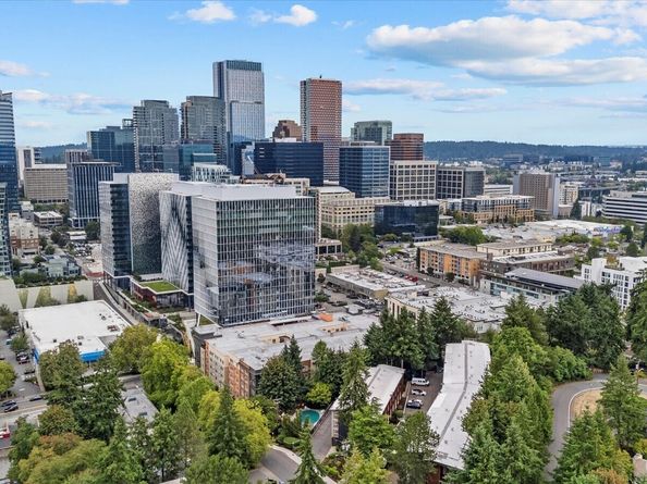 130 105th Avenue SE 108, Bellevue WA 98004