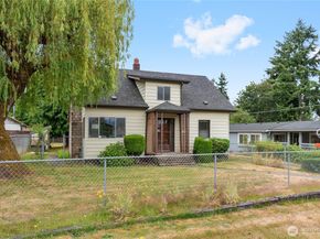10045 1st Avenue S, Seattle WA 98168