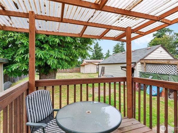 10045 1st Avenue S, Seattle WA 98168