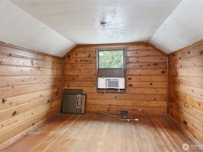 10045 1st Avenue S, Seattle WA 98168