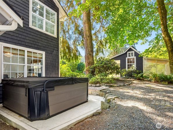 7703 Fletcher Bay Road NE, Bainbridge Island WA 98110