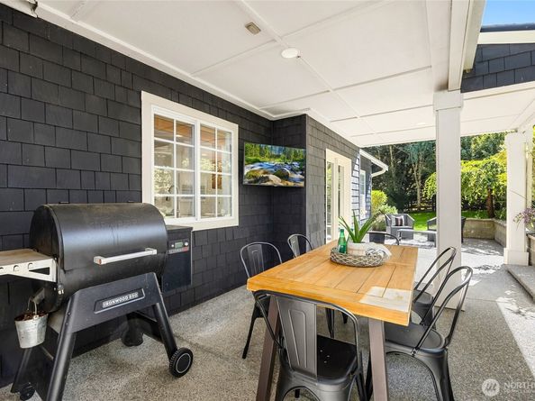 7703 Fletcher Bay Road NE, Bainbridge Island WA 98110