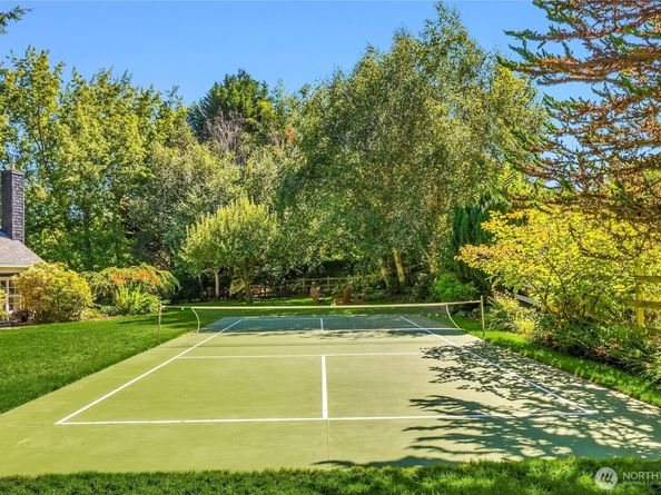 7703 Fletcher Bay Road NE, Bainbridge Island WA 98110