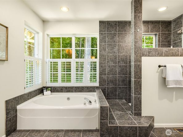 7703 Fletcher Bay Road NE, Bainbridge Island WA 98110