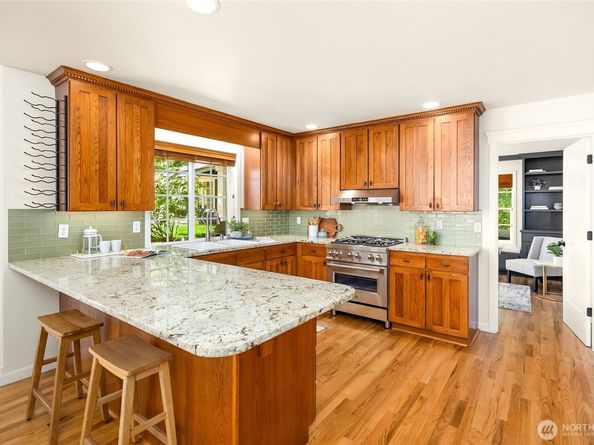 7703 Fletcher Bay Road NE, Bainbridge Island WA 98110