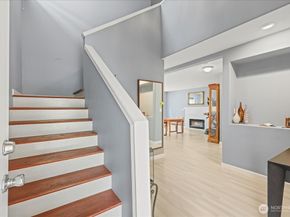 919 4th Avenue N, Kent WA 98032