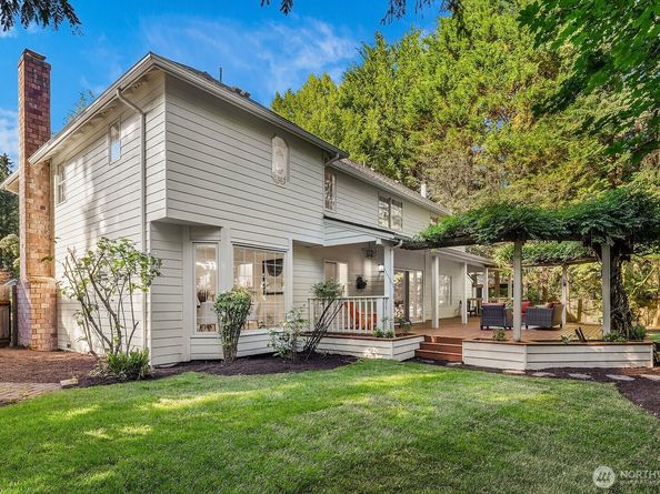 2892 160th Place NE, Bellevue WA 98008