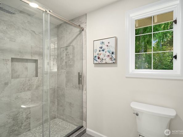 2892 160th Place NE, Bellevue WA 98008