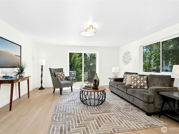 24209 10th Place W, Bothell WA 98021