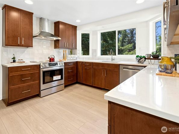 24209 10th Place W, Bothell WA 98021