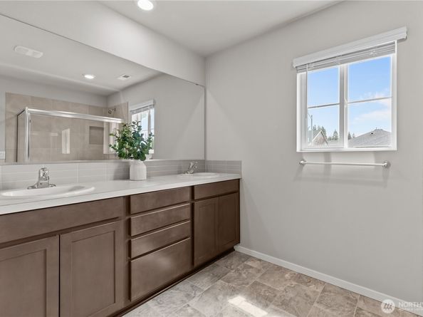 10825 32nd Street NE, Lake Stevens WA 98258