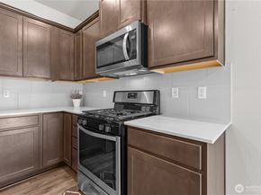 10825 32nd Street NE, Lake Stevens WA 98258