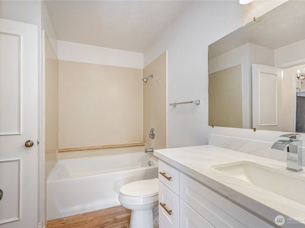 4210 Factoria Boulevard SE A1, Bellevue WA 98006