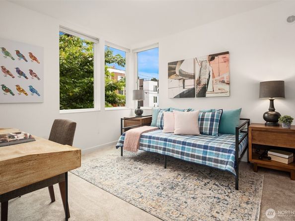 909 29th Avenue S, Seattle WA 98144