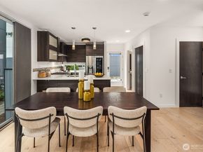 909 29th Avenue S, Seattle WA 98144