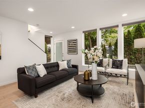 909 29th Avenue S, Seattle WA 98144