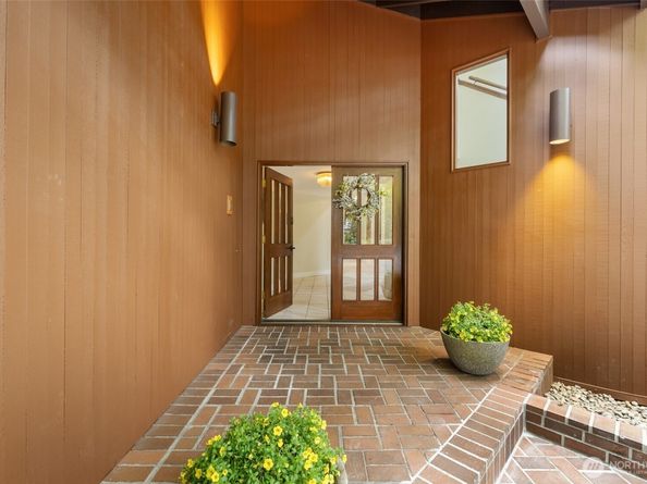 5004 134th Place NE, Bellevue WA 98005