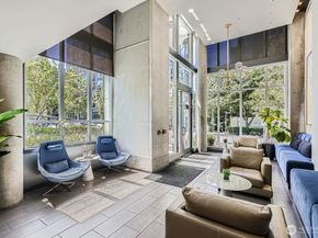 76 Cedar Street 806, Seattle WA 98121