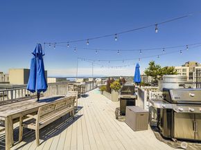 76 Cedar Street 806, Seattle WA 98121