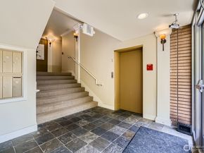 2514 57th Avenue SW 301, Seattle WA 98116