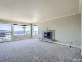 2514 57th Avenue SW 301, Seattle WA 98116