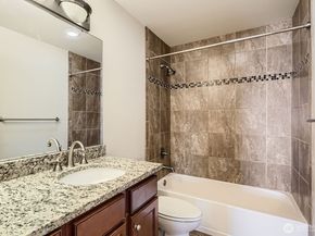 2514 57th Avenue SW 301, Seattle WA 98116