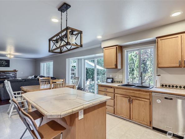 11305 31st Place NE, Lake Stevens WA 98258