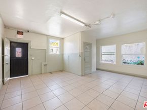 521 S Union Avenue, Los Angeles CA 90017