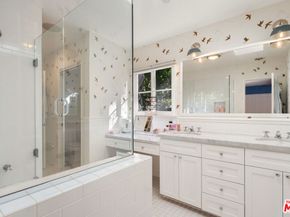 3354 Mandeville Canyon Road, Los Angeles CA 90049
