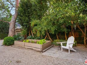 3354 Mandeville Canyon Road, Los Angeles CA 90049