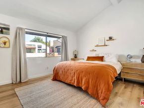4267 Las Virgenes Road 1, Calabasas CA 91302