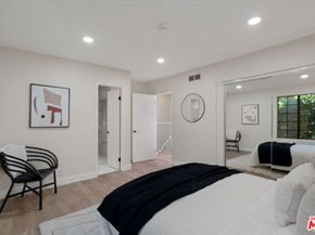 1807 10th Street 4, Santa Monica CA 90404