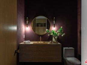 11500 Kingsland Street, Los Angeles CA 90066