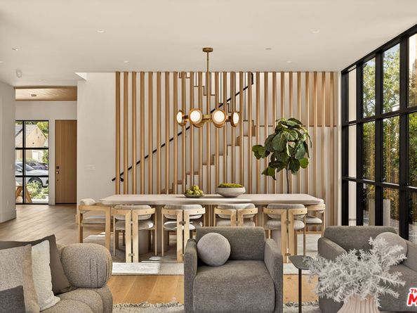 11500 Kingsland Street, Los Angeles CA 90066