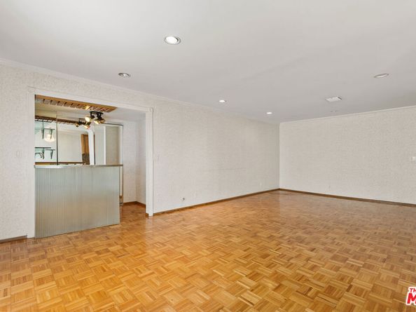 7300 Franklin Avenue 447, Los Angeles CA 90046