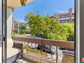 7300 Franklin Avenue 447, Los Angeles CA 90046