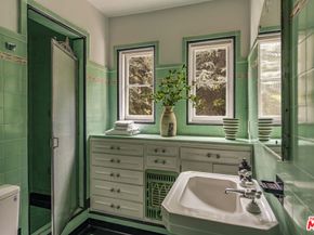 5470 Los Feliz Boulevard, Los Angeles CA 90027