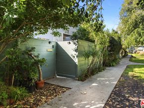 5165 Village, Los Angeles CA 90016