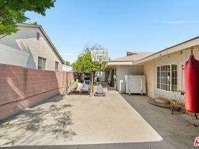 7705 Ben Avenue, North Hollywood CA 91605