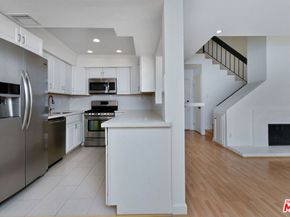 4425 Whitsett Avenue 218, Studio City CA 91604