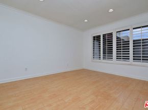 4425 Whitsett Avenue 218, Studio City CA 91604