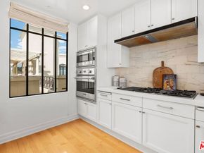 11847 Gorham Avenue 406, Los Angeles CA 90049