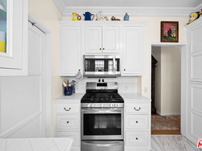 1200 S Alfred Street, Los Angeles CA 90035