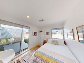 1410 Pacific Avenue, Venice CA 90291