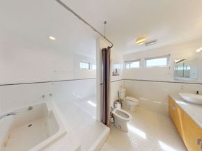 1410 Pacific Avenue, Venice CA 90291