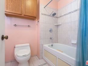 8821 Penridge Place, Inglewood CA 90305