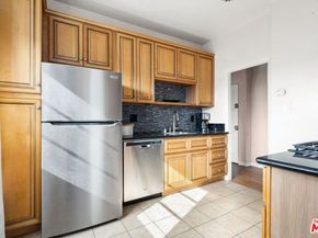 1347 N Mansfield Avenue, Los Angeles CA 90028