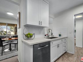 6275 Canterbury Drive 302, Culver City CA 90230