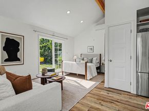 5009 Willowcrest Avenue, North Hollywood CA 91601