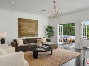 5009 Willowcrest Avenue, North Hollywood CA 91601